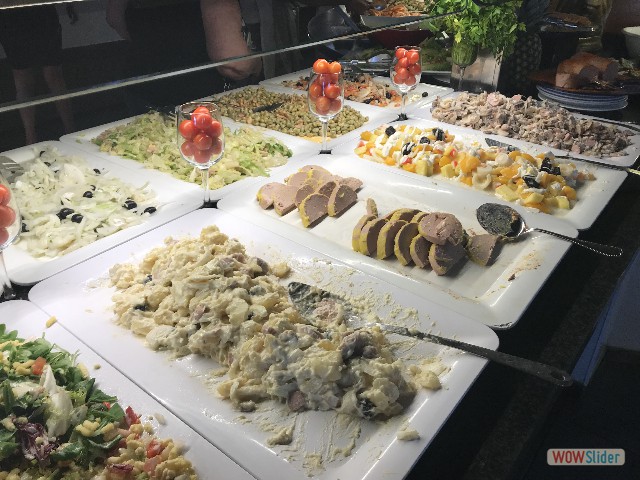 1153_La Jonquera, Buffet libre