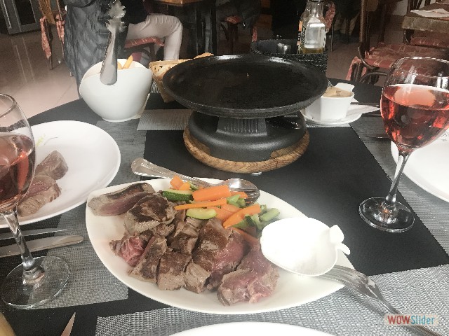 4_Restaurant Français, Chateaubrilland