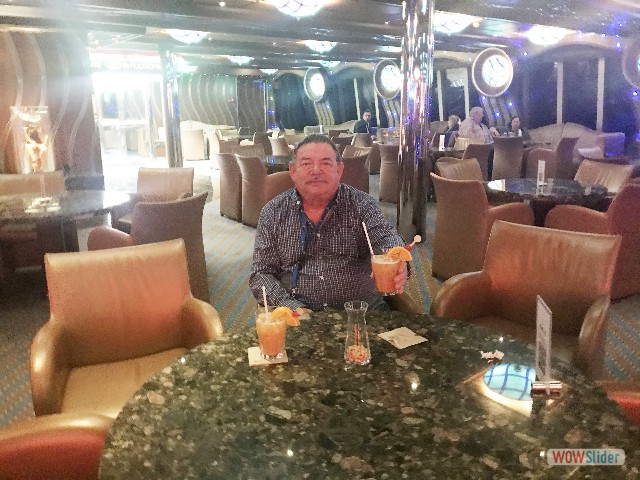 53_Au bar 53_Au bar