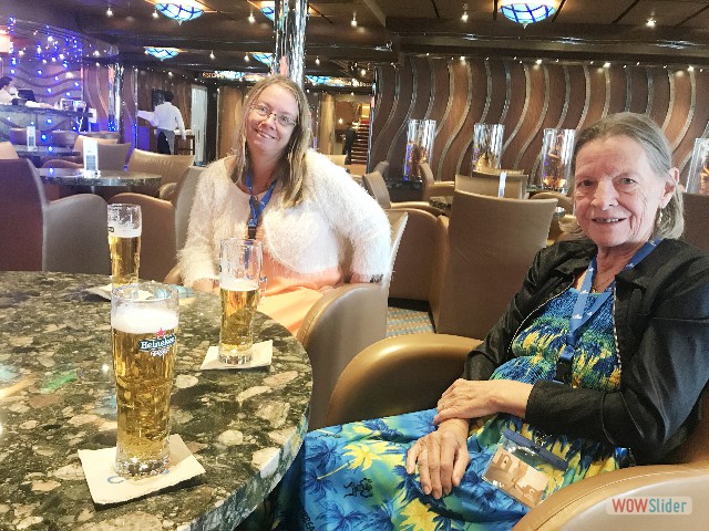 55_Au bar 55_Au bar