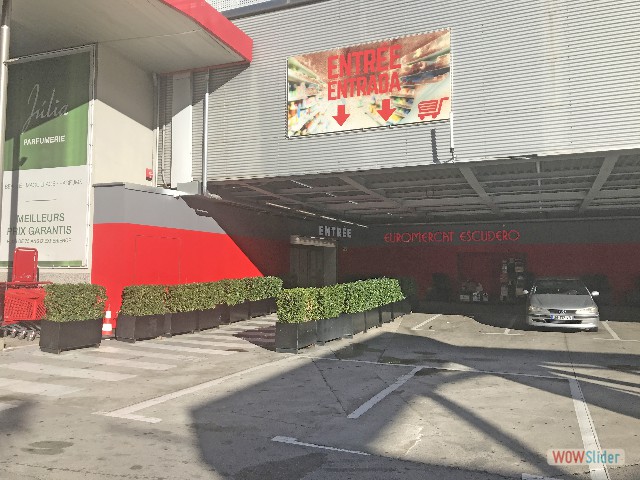 17_La Jonquera, magasin 17_La Jonquera, magasin