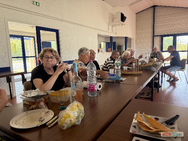32_Dussac, 2 ème repas de midi 32_Dussac, 2 ème repas de midi