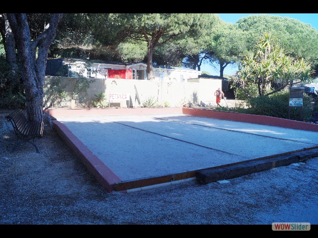 84_Terrain pétanque 84_Terrain pétanque