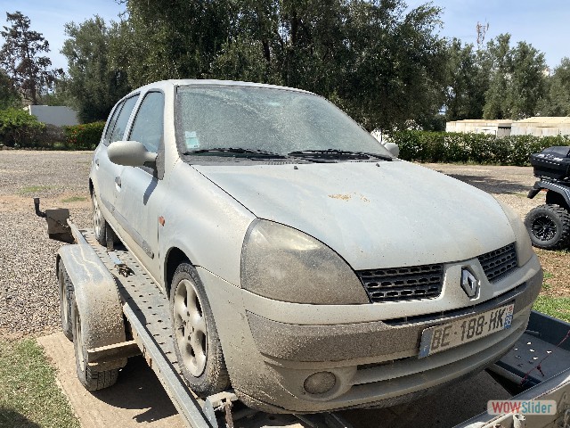 83_Une voiture propre 83_Une voiture propre