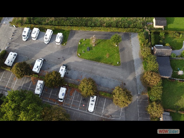 18_Han-sur-Lesse, le parking