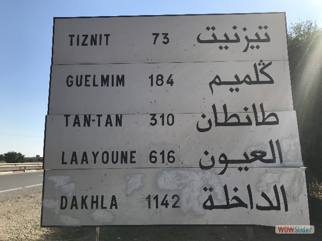 436_Panneau à 5 km de Sidi Bibi